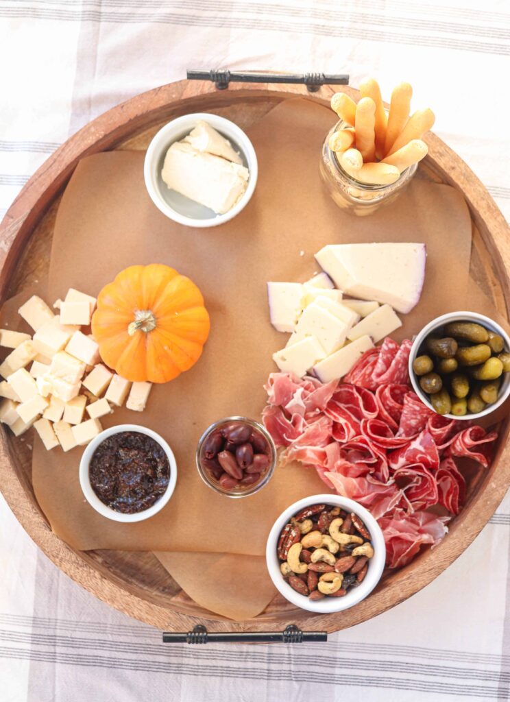 steps for making fall charcuterie board.