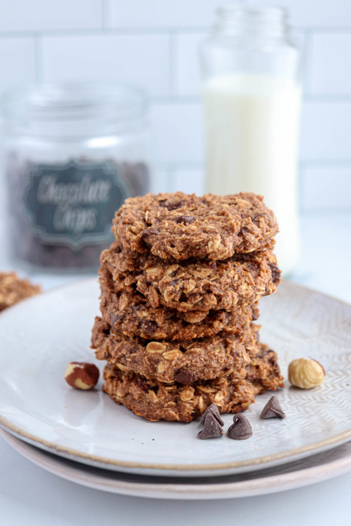 a stack of 5 banana nutella oatmeal cookies on two plates