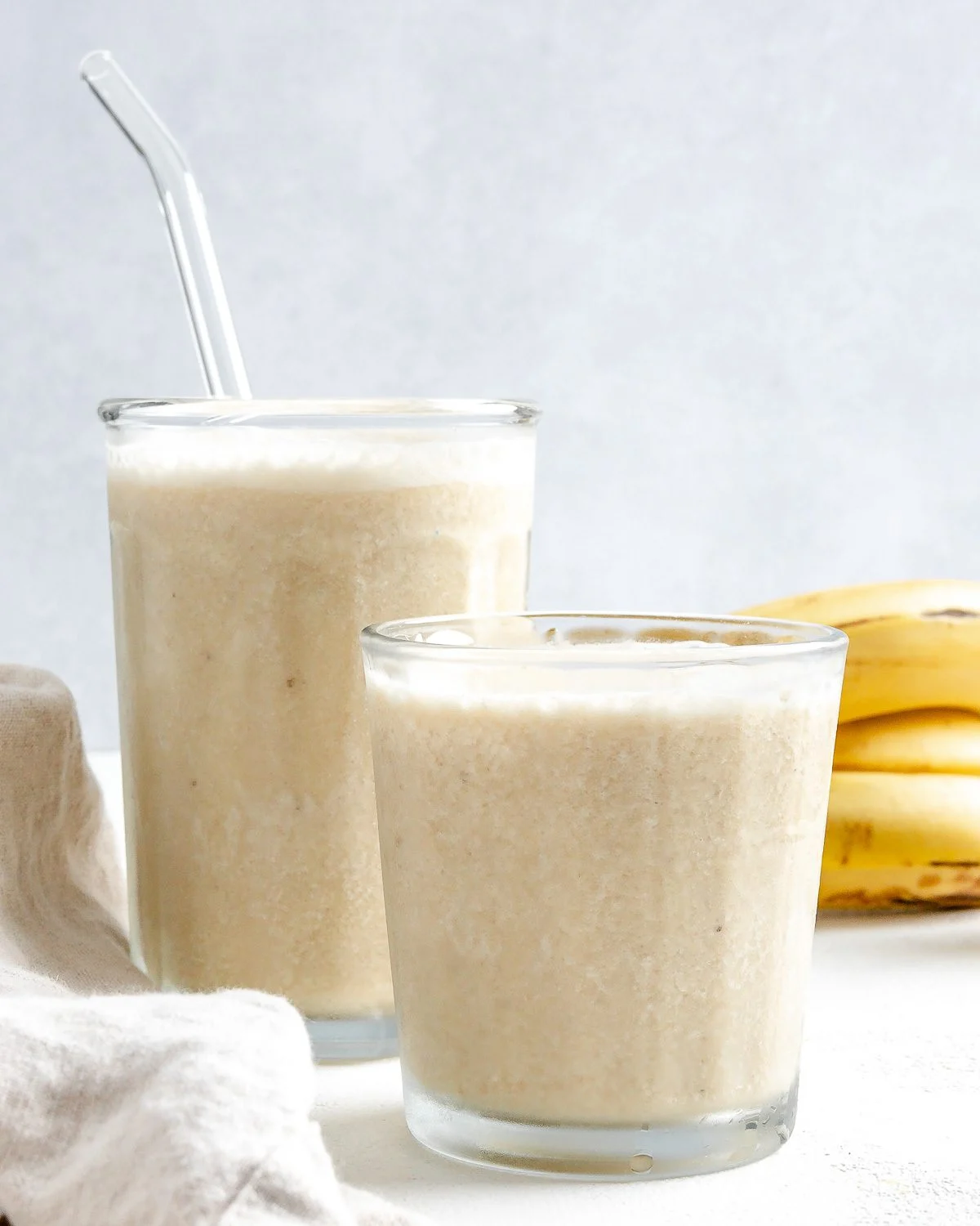 banana milkshake in two glasses.